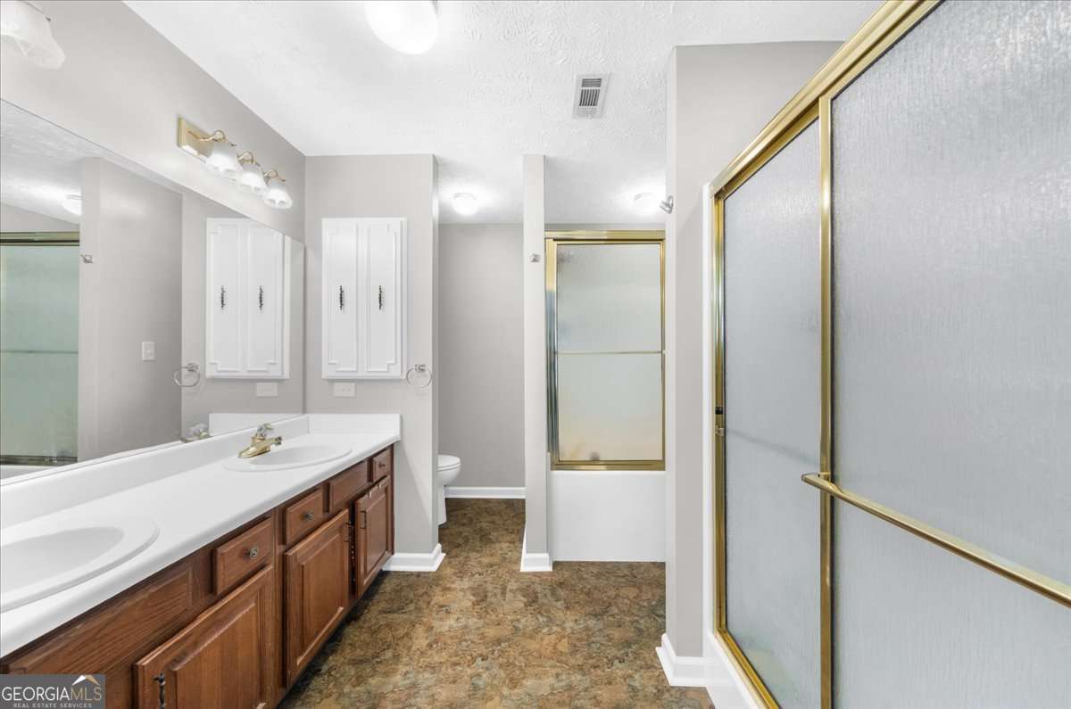 250 W Peachtree Street Norcross GA 30071