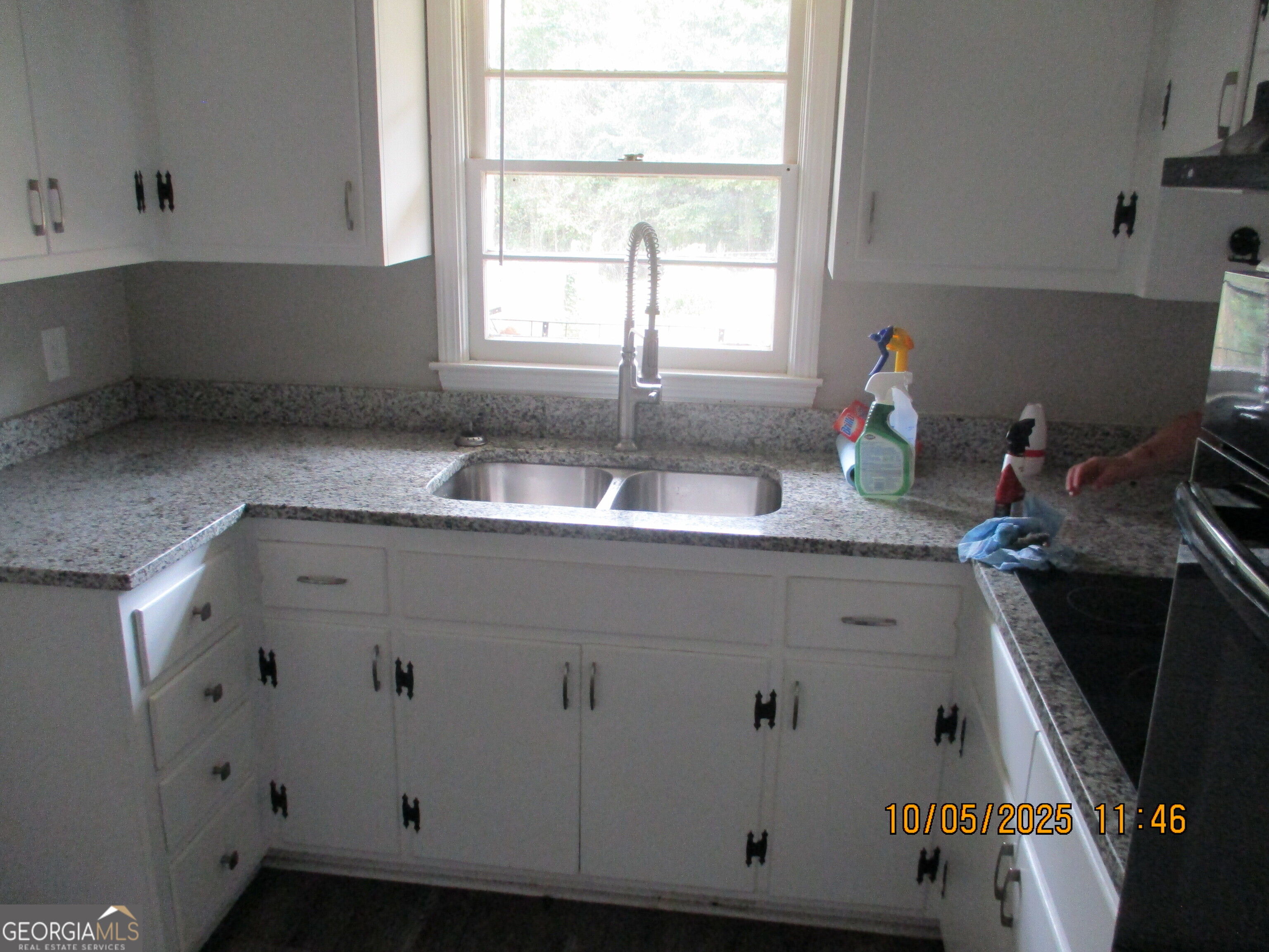 9182 SW Flat Shoals Road No Street Suffix Covington GA 30014