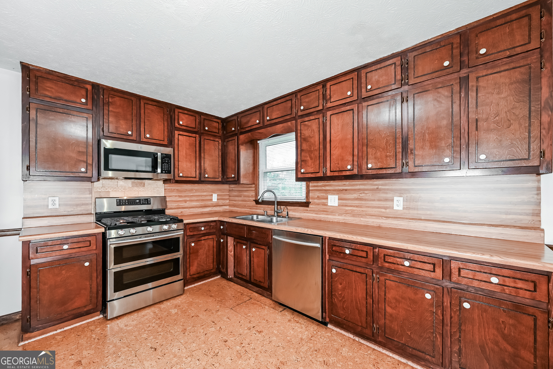 407 Stokesay Drive Lawrenceville GA 30046