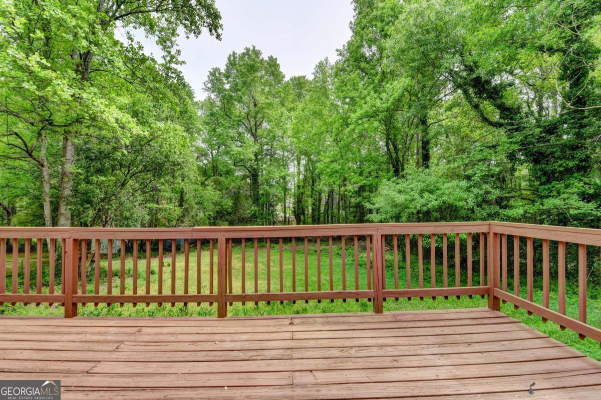 1018 Wayne Drive Snellville GA 30078