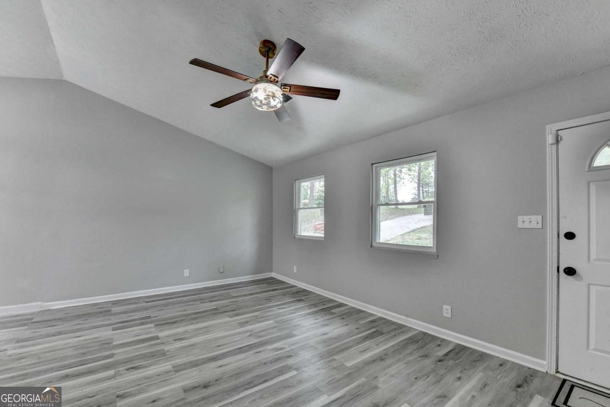 1018 Wayne Drive Snellville GA 30078