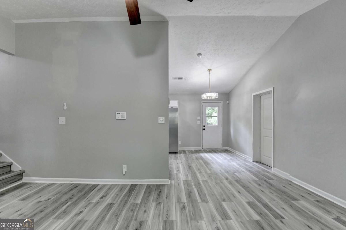 1018 Wayne Drive Snellville GA 30078