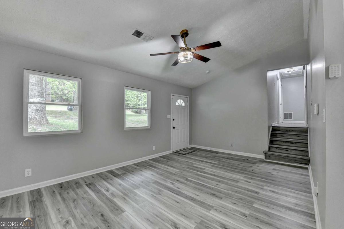 1018 Wayne Drive Snellville GA 30078
