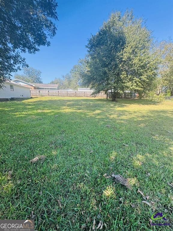205 E Church Street Centerville GA 31028