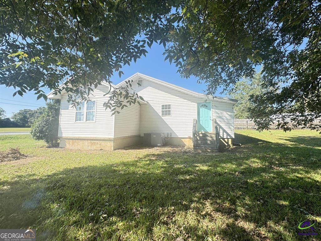 205 E Church Street Centerville GA 31028