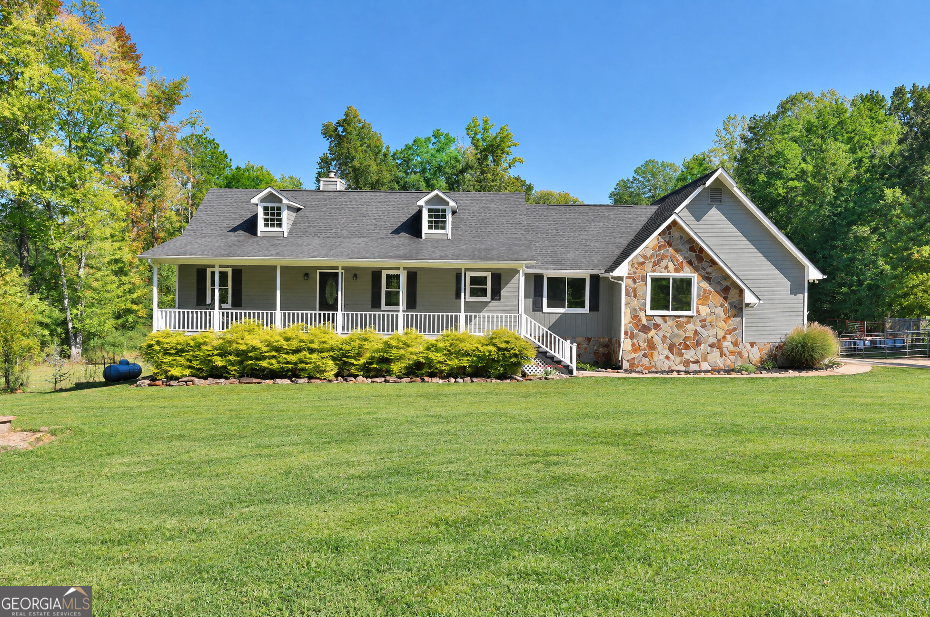 279 W Plantation Drive Newnan GA 30263
