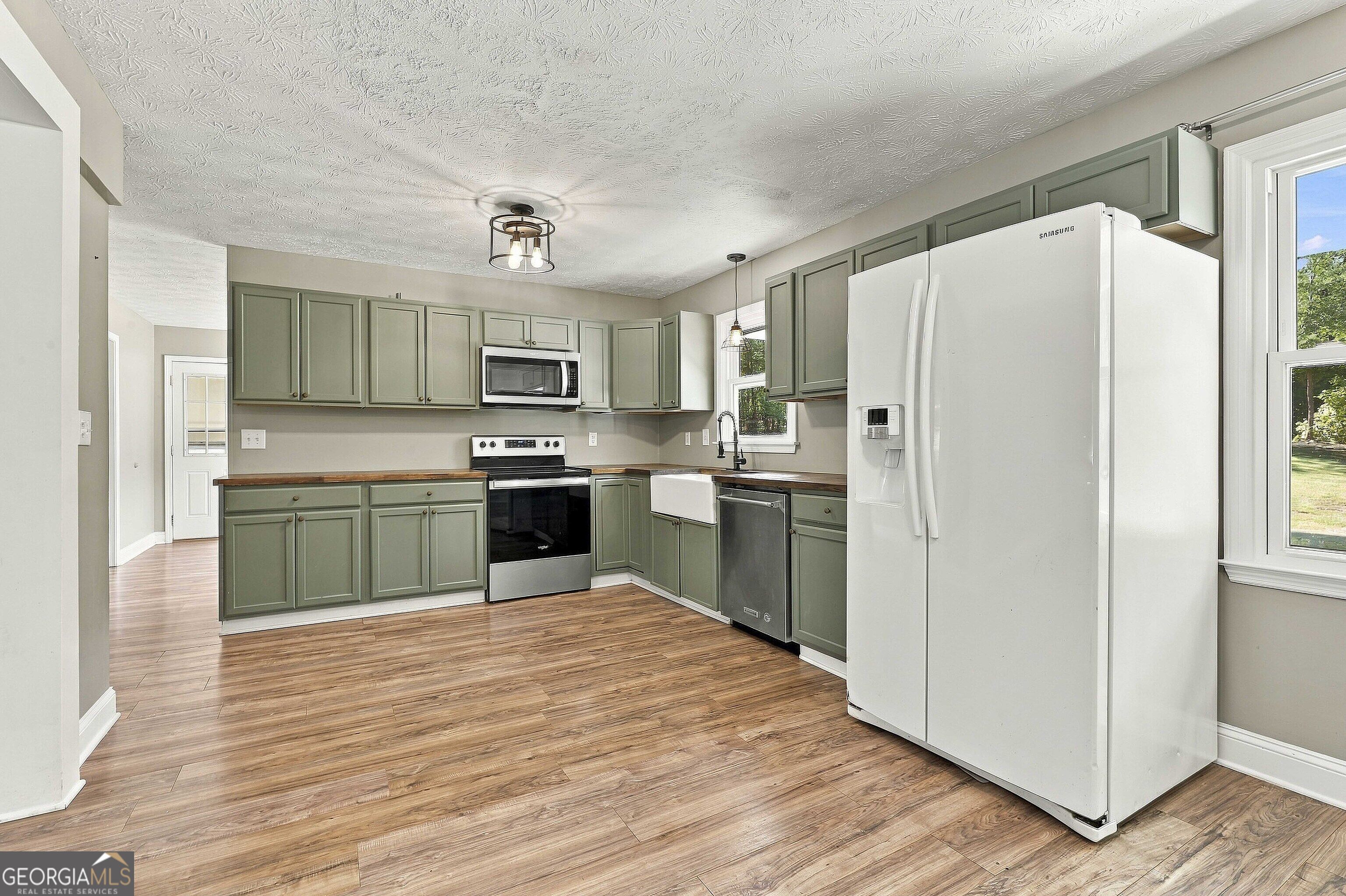 279 W Plantation Drive Newnan GA 30263
