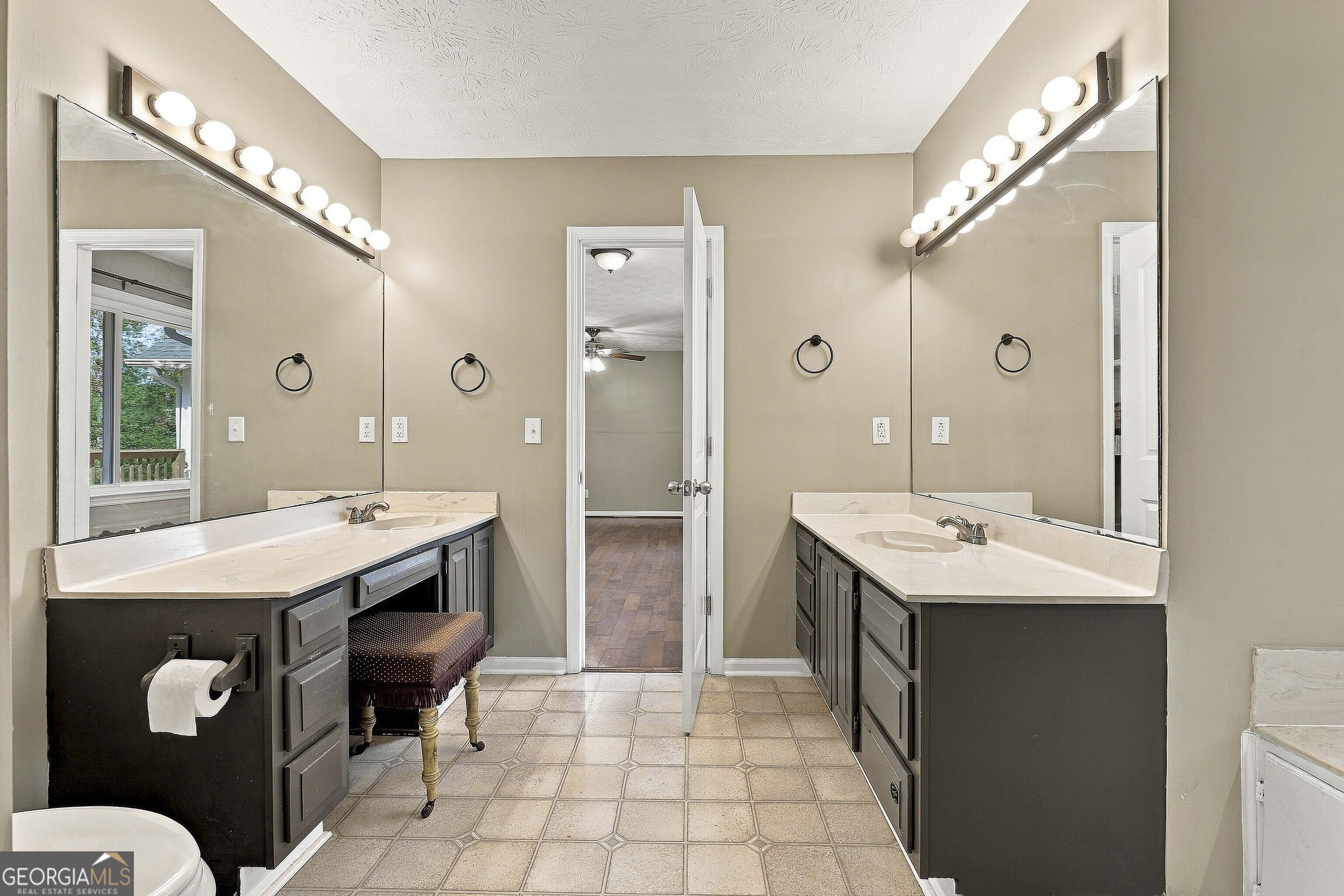 279 W Plantation Drive Newnan GA 30263