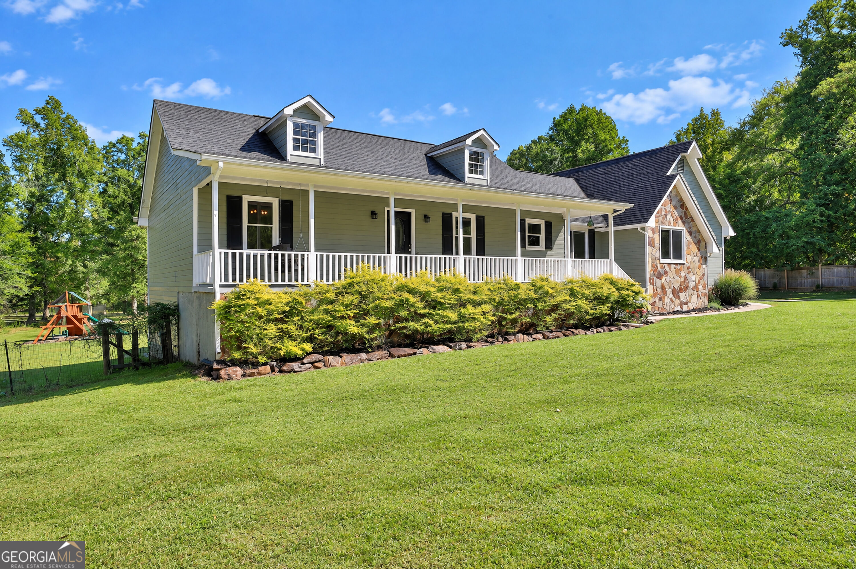 279 W Plantation Drive Newnan GA 30263