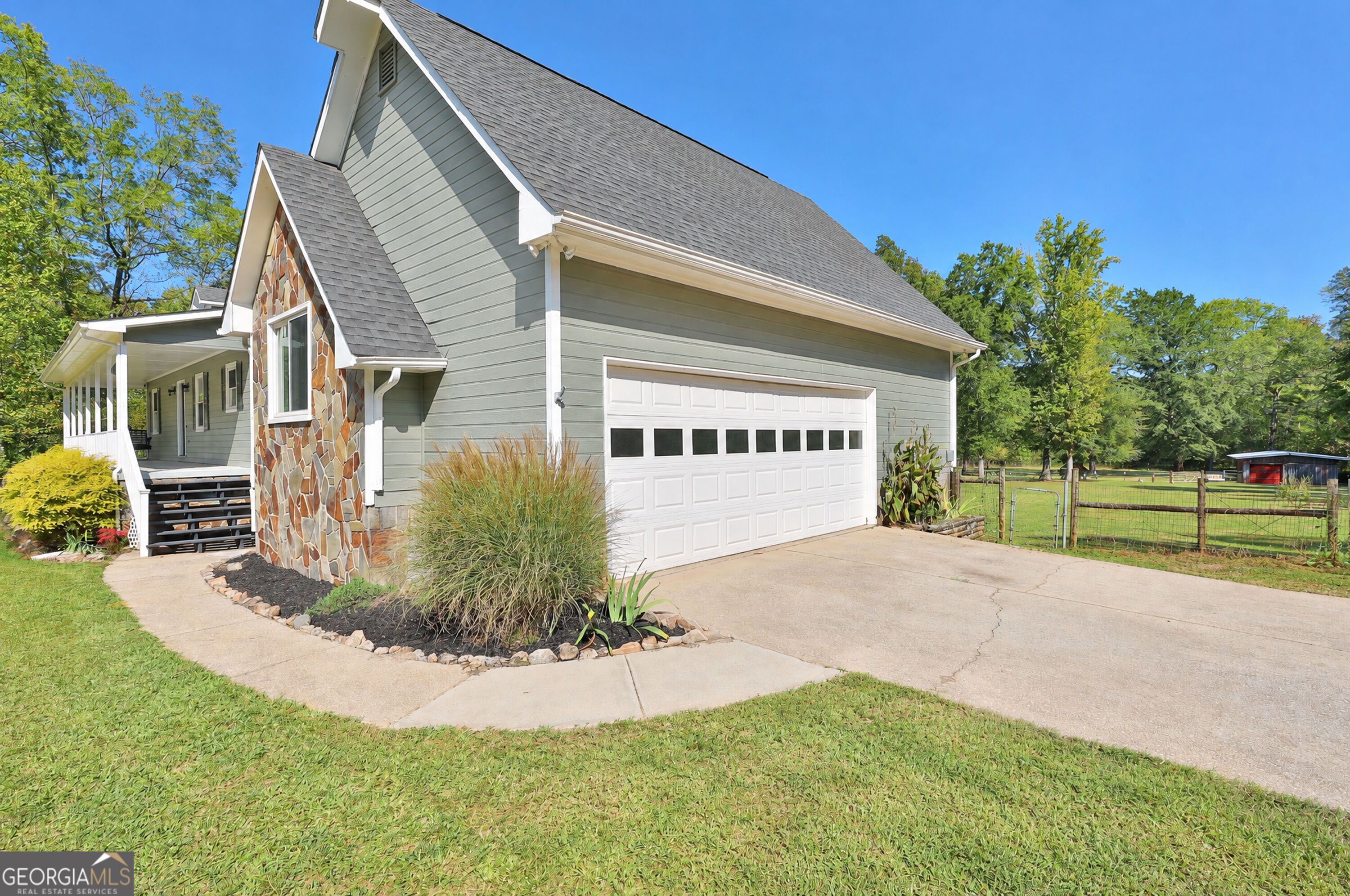 279 W Plantation Drive Newnan GA 30263