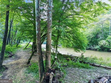 643 Woodstone Trail Ellijay GA 30540