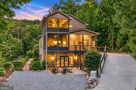 723 Ripshin Heights Blue Ridge GA 30513
