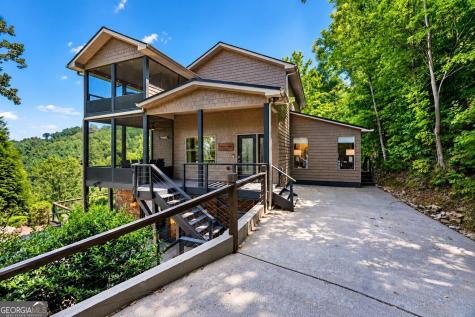 723 Ripshin Heights Blue Ridge GA 30513