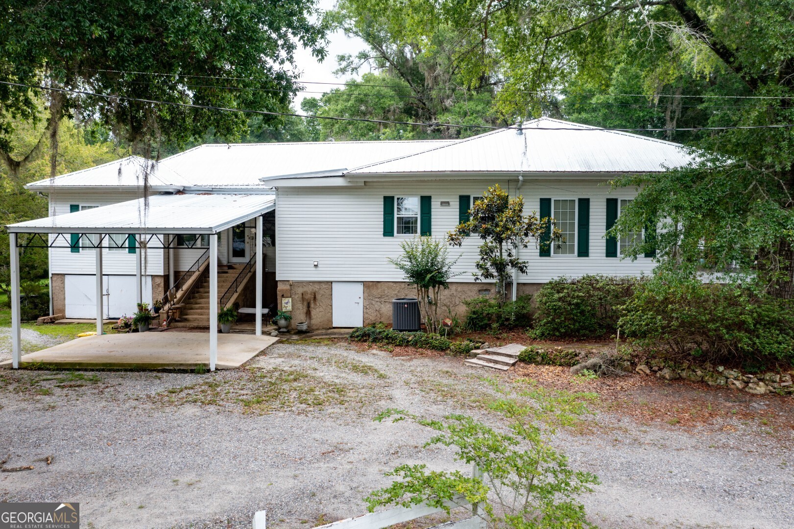 311 Hartford Road E Fort Gaines GA 39851