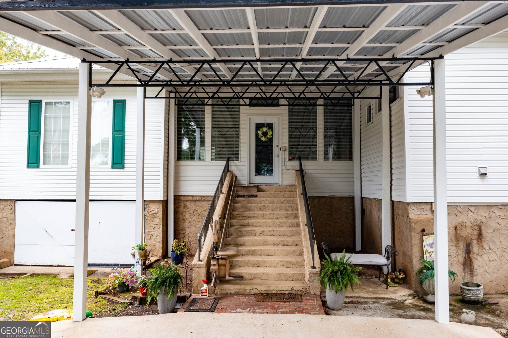 311 Hartford Road E Fort Gaines GA 39851