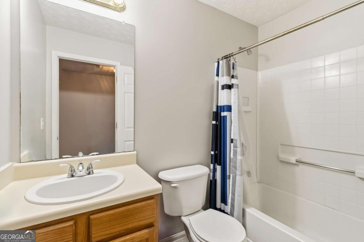5559 Strathmoor Manor Circle Lithonia GA 30058