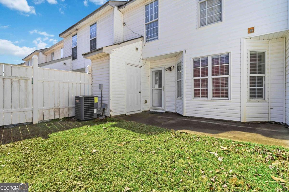 5559 Strathmoor Manor Circle Lithonia GA 30058