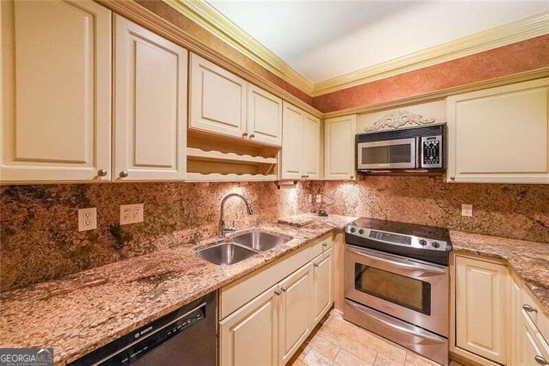 28410 Plantation Drive NE Atlanta GA 30324