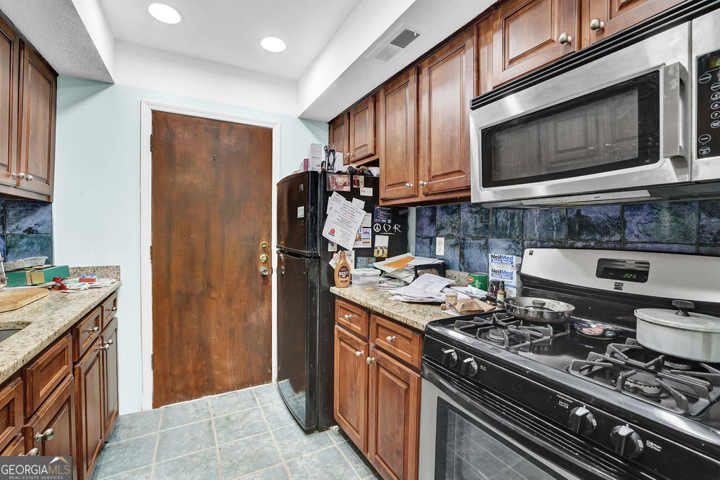 6851 Roswell Road Sandy Springs GA 30328