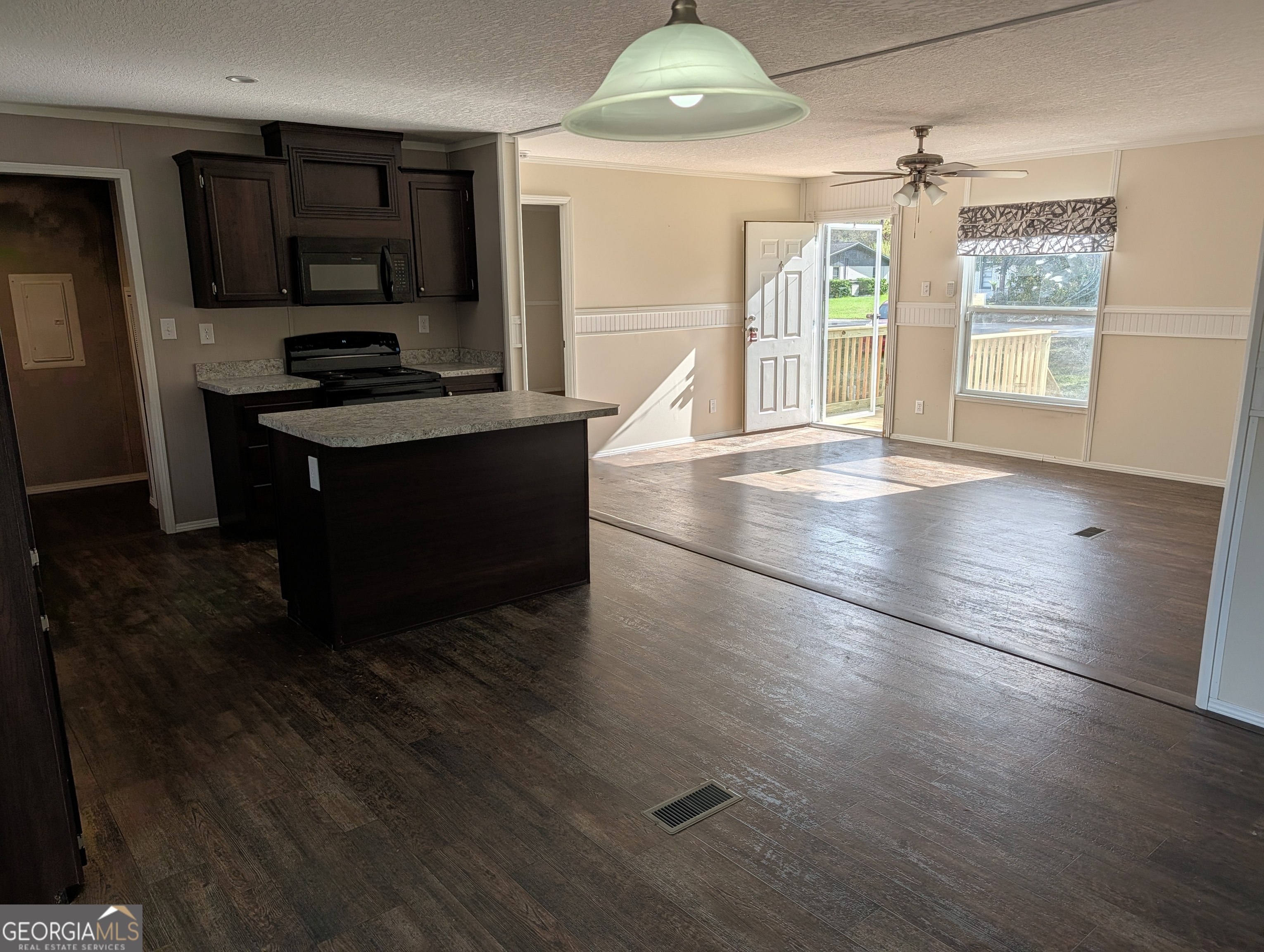 675 Fir Jesup GA 31545