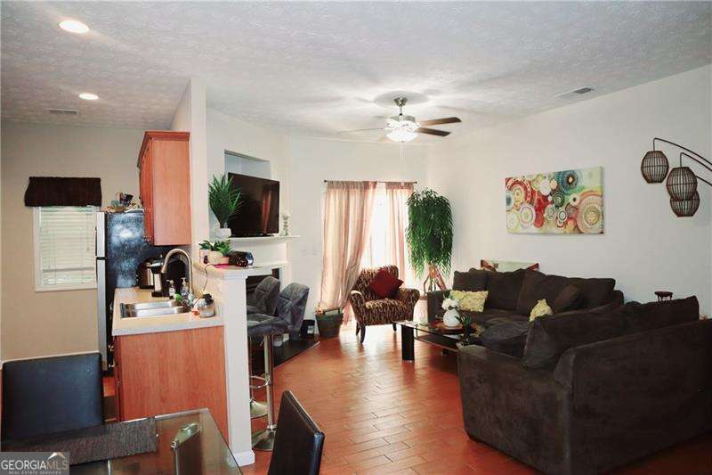 789 Celeste Lane SW Atlanta GA 30331