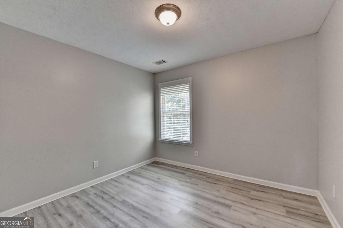 4439 Flat Stone Drive Snellville GA 30039