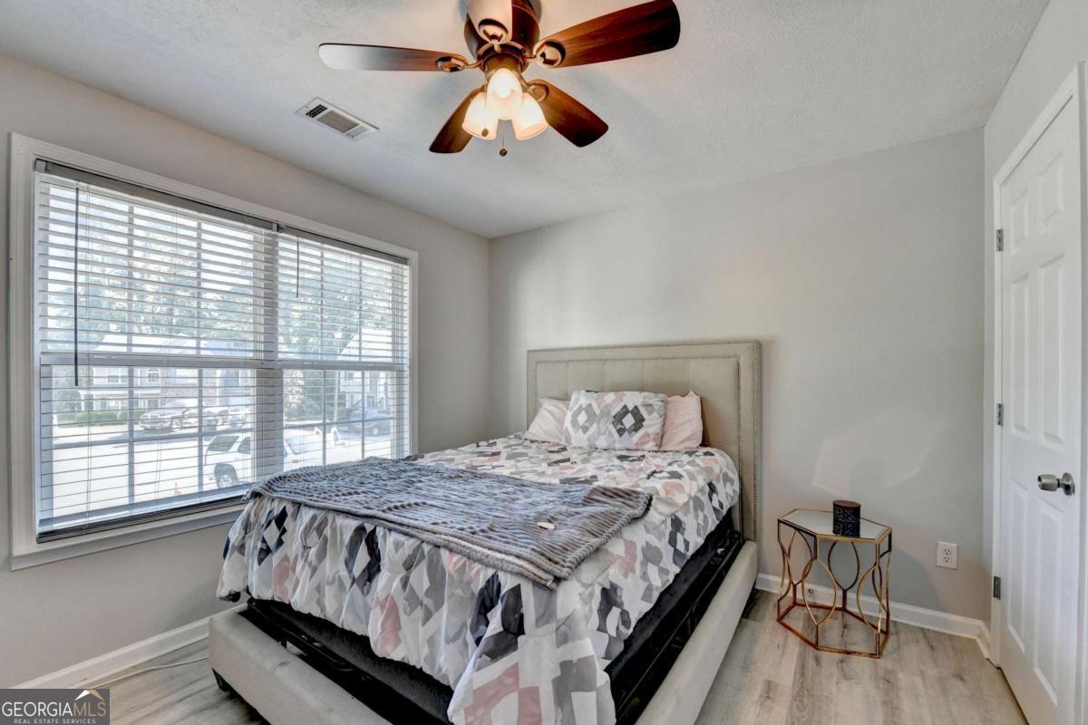 4439 Flat Stone Drive Snellville GA 30039