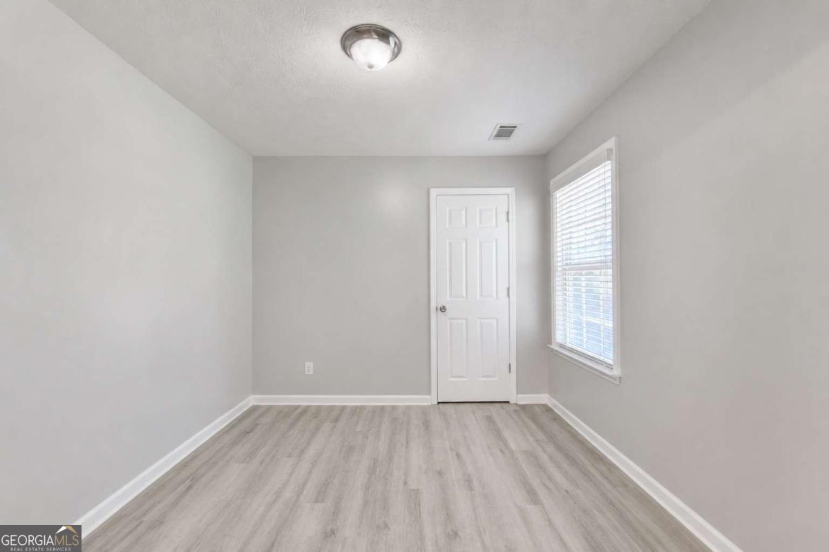 4439 Flat Stone Drive Snellville GA 30039
