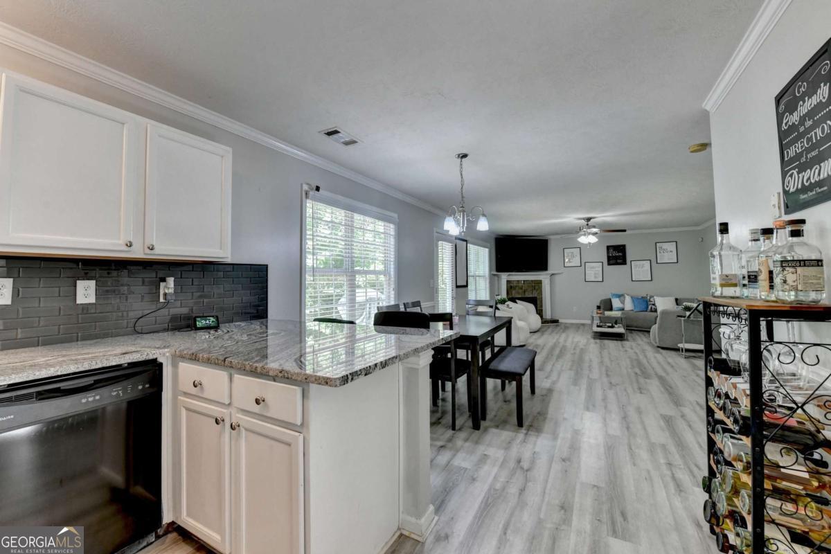4439 Flat Stone Drive Snellville GA 30039