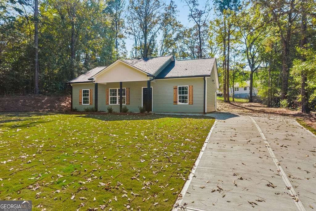 652 Harris Circle Cedartown GA 30125