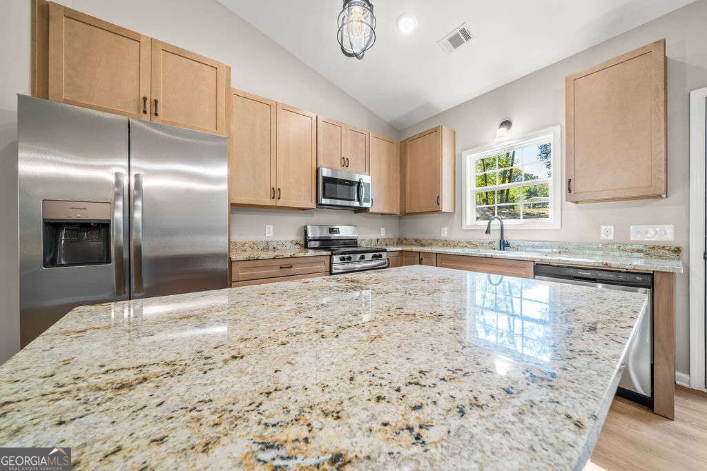 652 Harris Circle Cedartown GA 30125