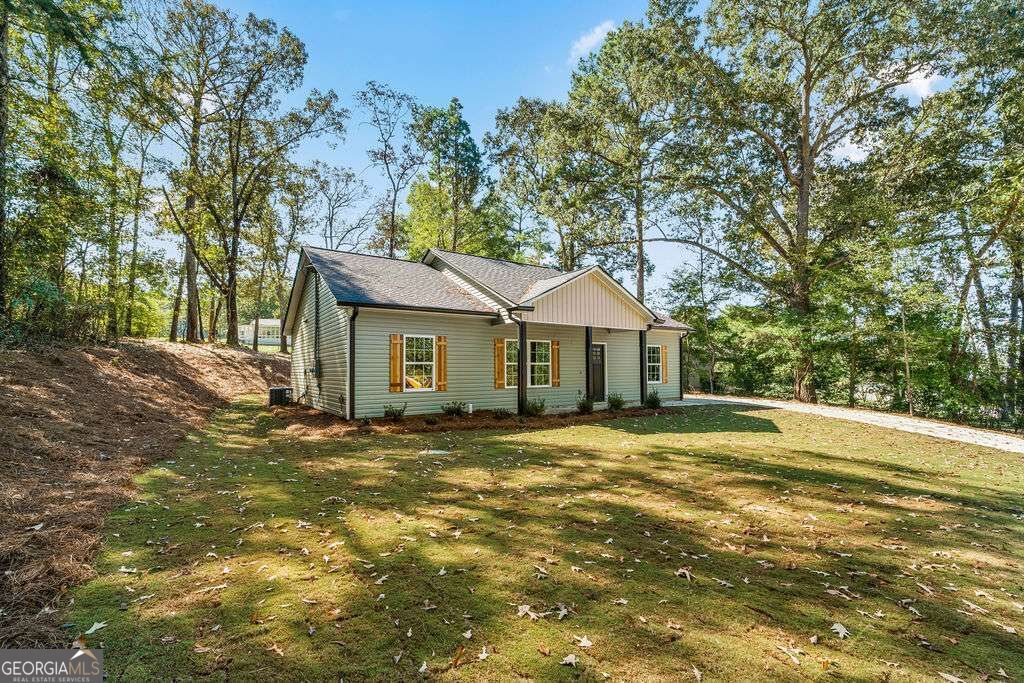 652 Harris Circle Cedartown GA 30125