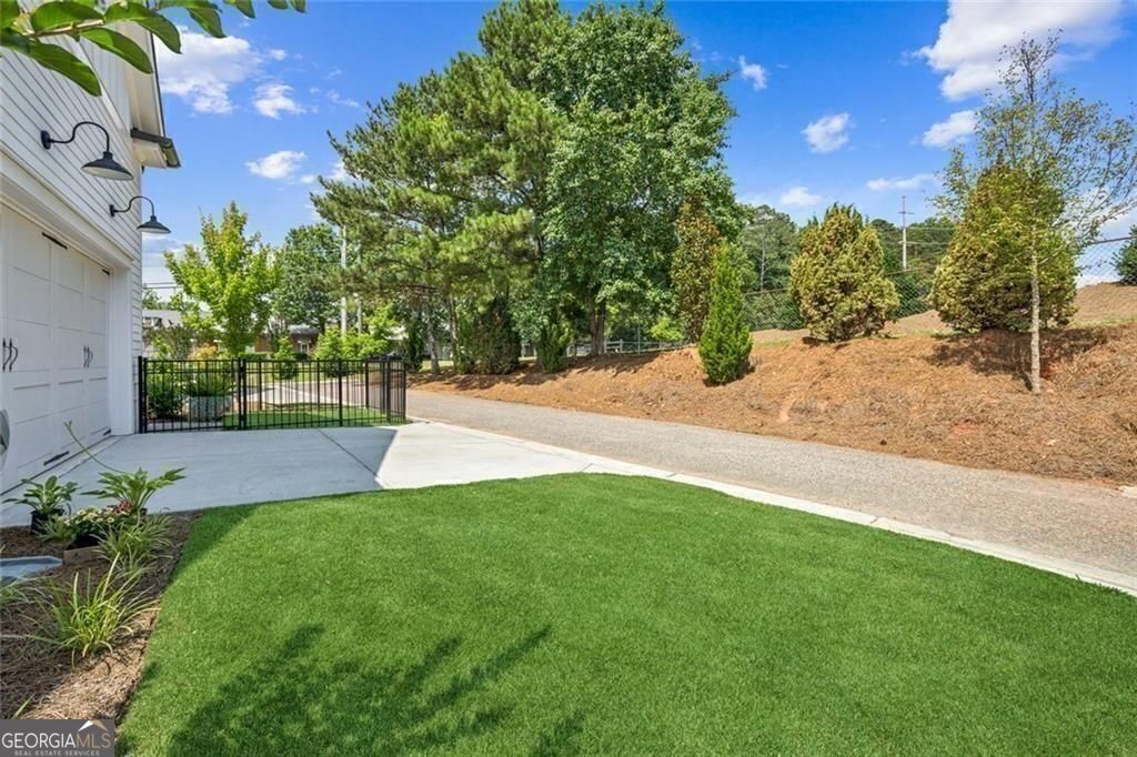 1057 Crossroads Trail Milton GA 30004