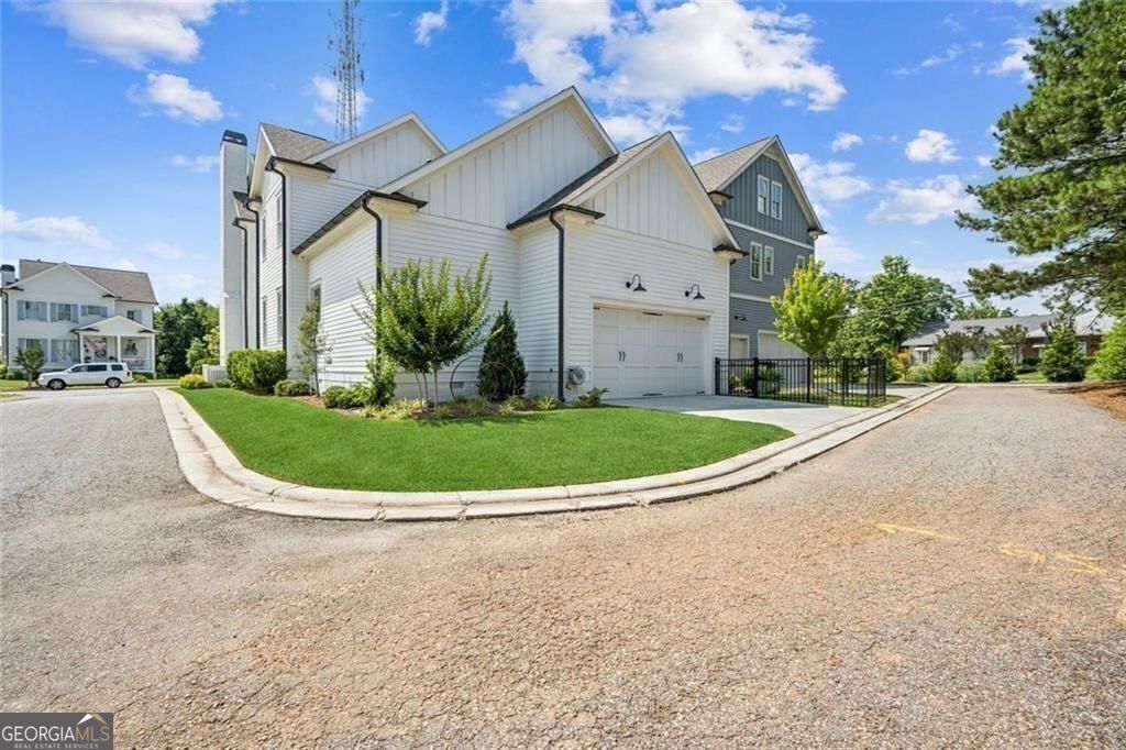 1057 Crossroads Trail Milton GA 30004