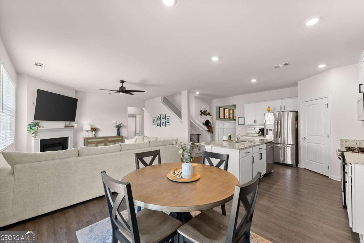 5549 Barberry Avenue Oakwood GA 30566