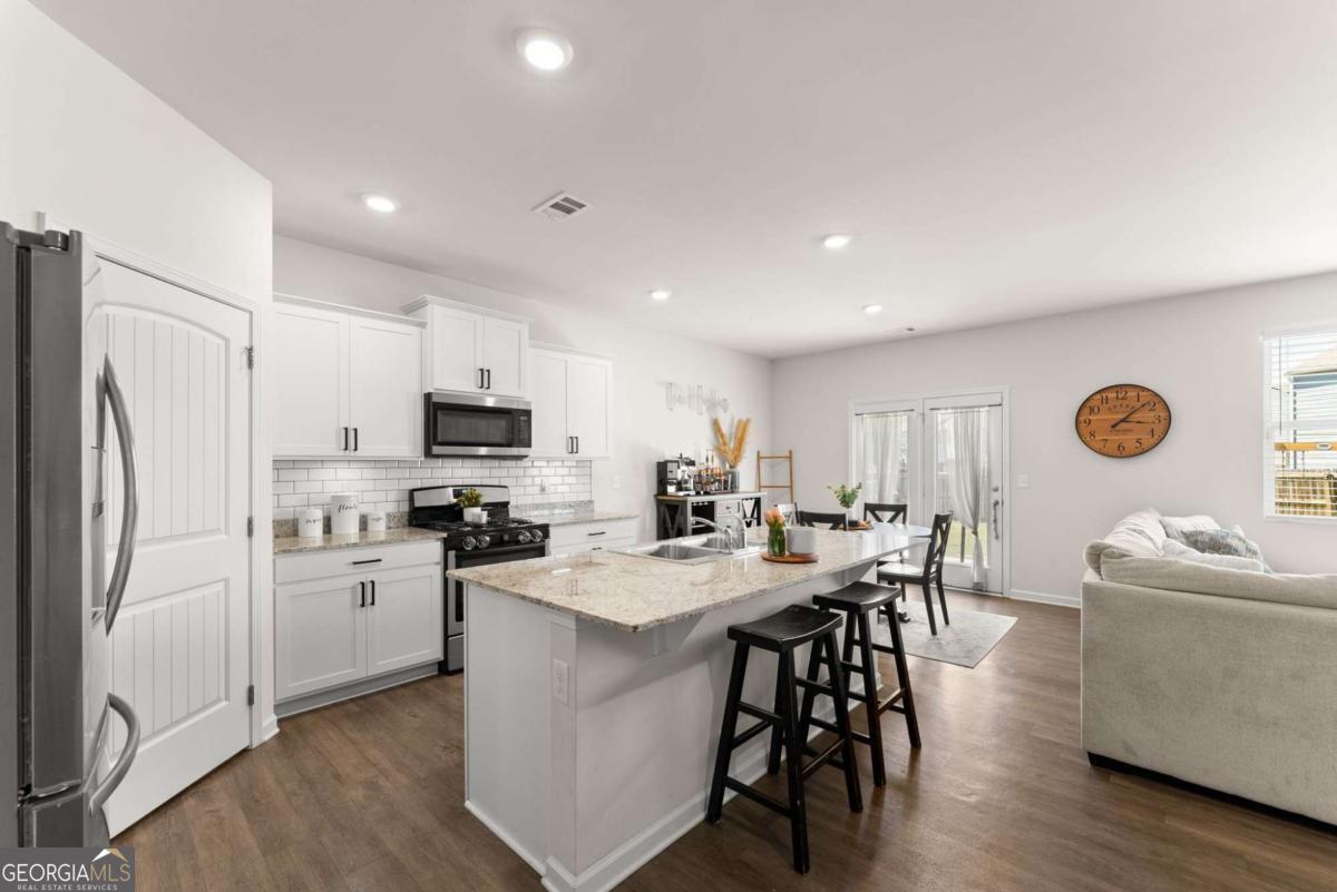 5549 Barberry Avenue Oakwood GA 30566