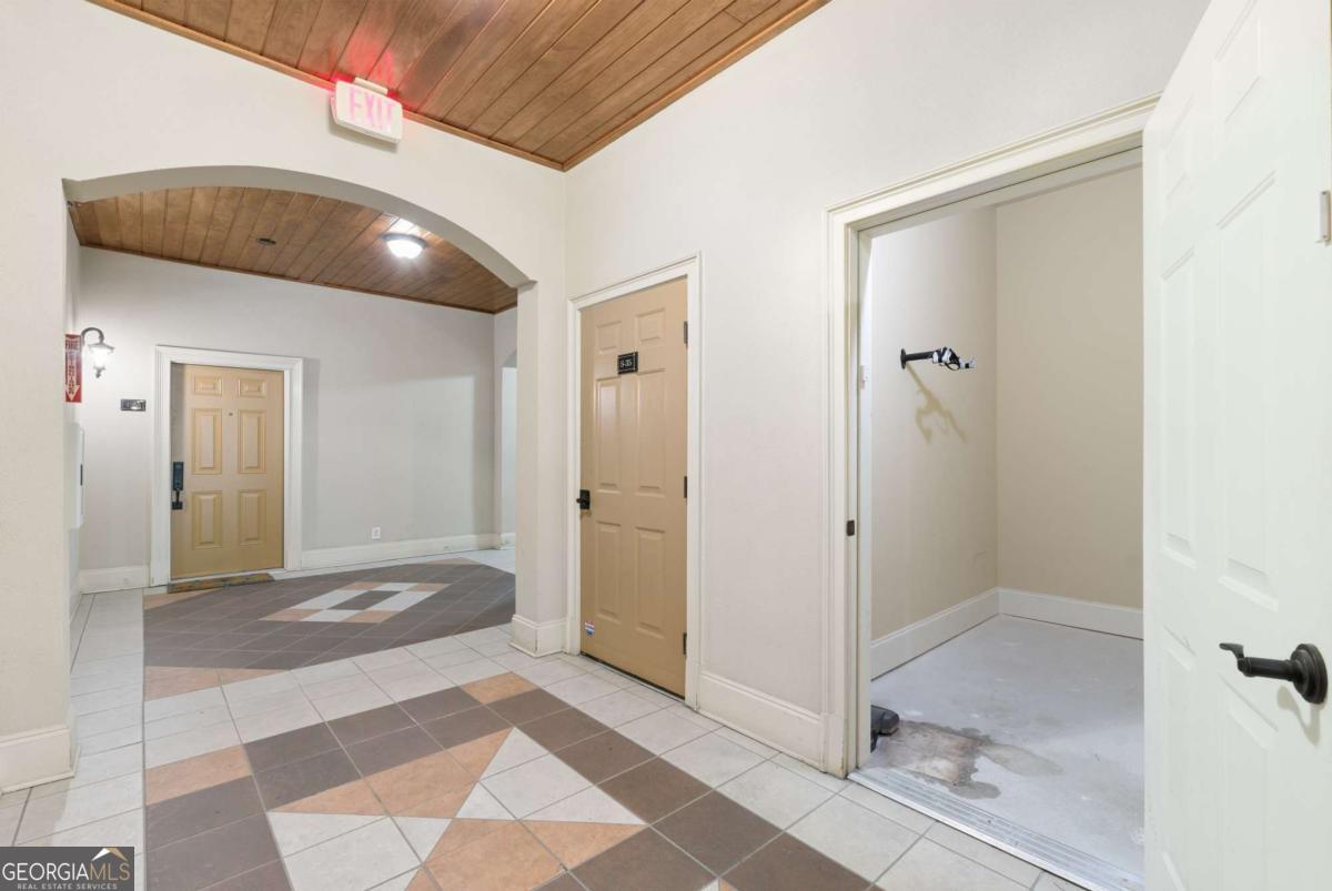 825 Highland Lane NE Atlanta GA 30306