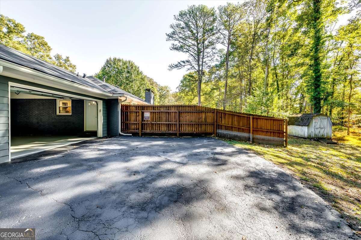 1943 Arnold Drive Austell GA 30106