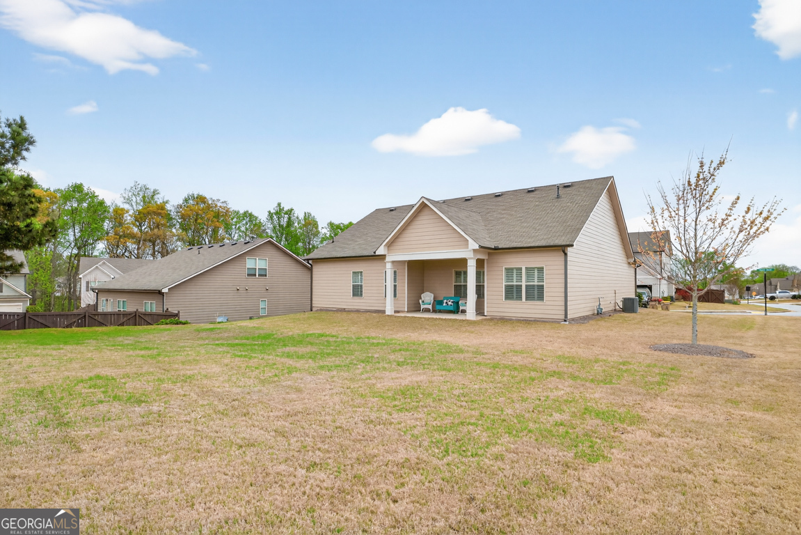1594 Davey Circle Hoschton GA 30548