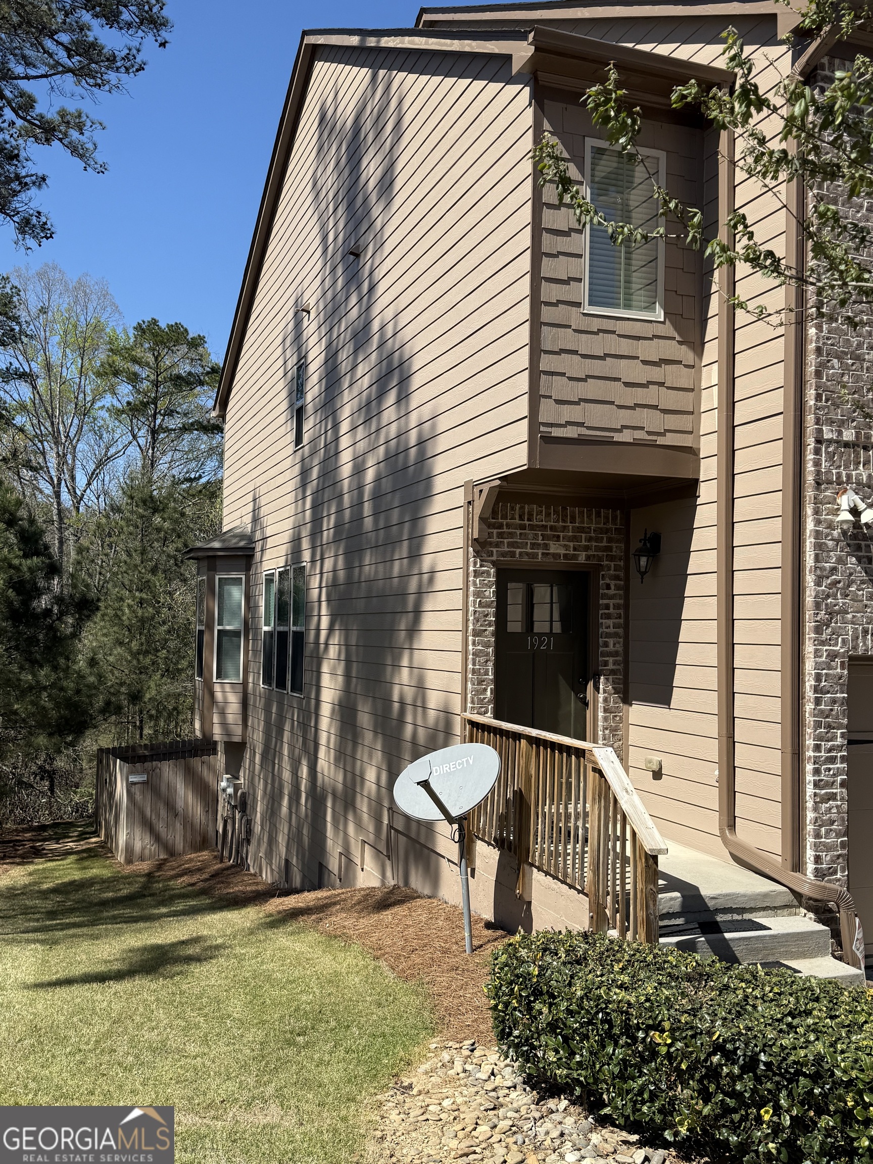 1921 Paxton Ridge Court Lilburn GA 30047