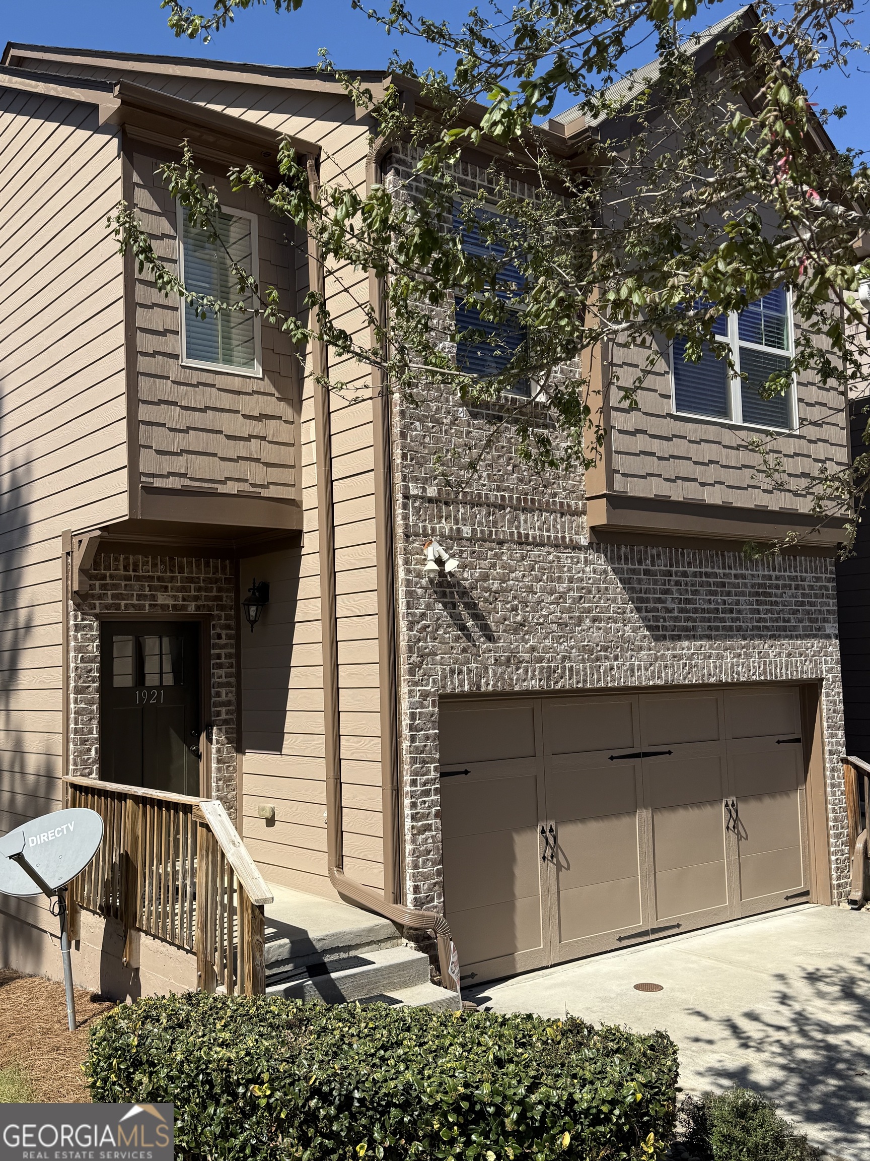 1921 Paxton Ridge Court Lilburn GA 30047