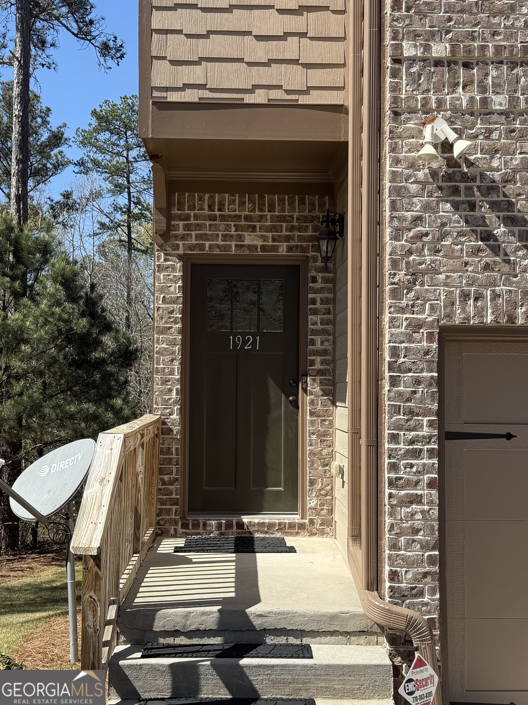 1921 Paxton Ridge Court Lilburn GA 30047