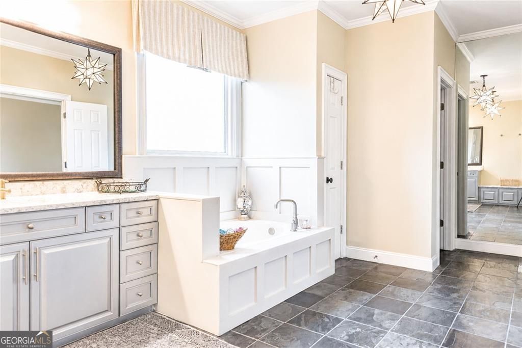 2058 Evergreen Lane NW Atlanta GA 30318