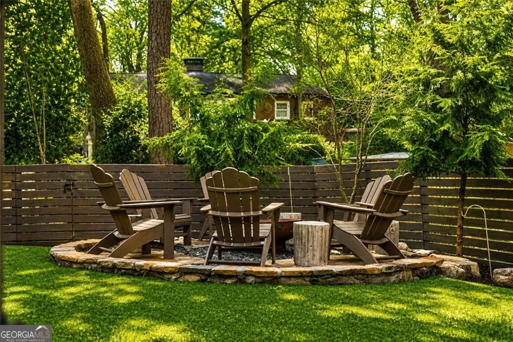 2058 Evergreen Lane NW Atlanta GA 30318