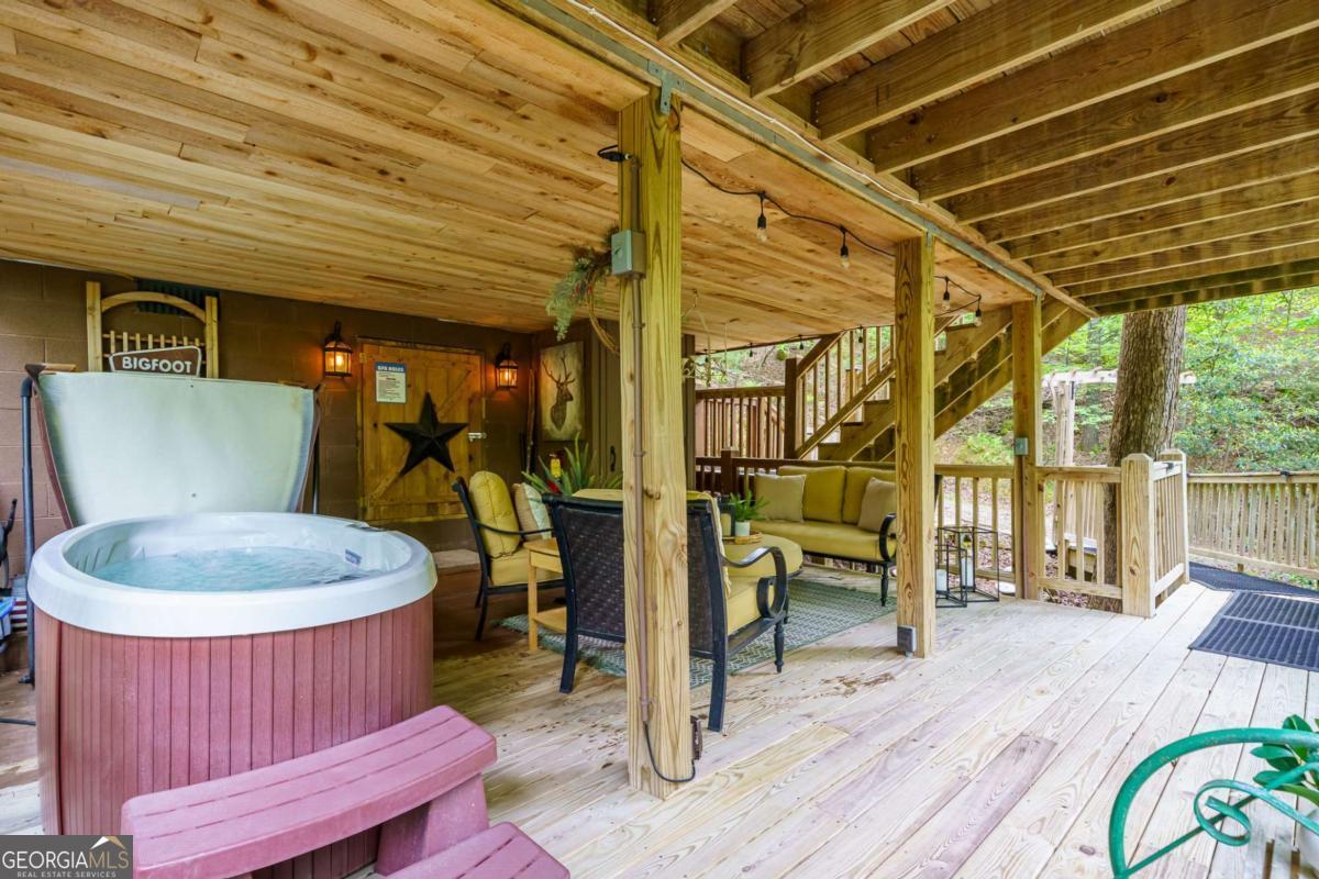28 Briar Creek Road Ellijay GA 30540
