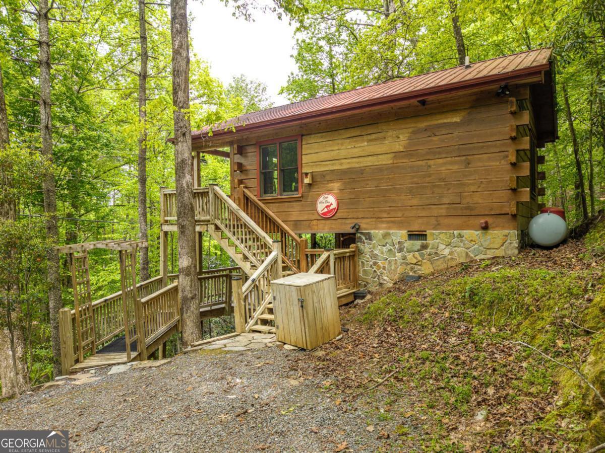 28 Briar Creek Road Ellijay GA 30540