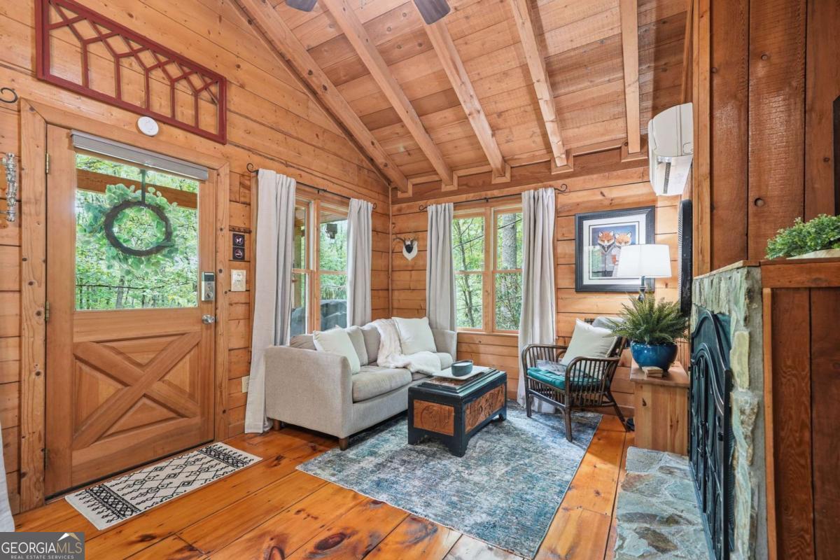 28 Briar Creek Road Ellijay GA 30540