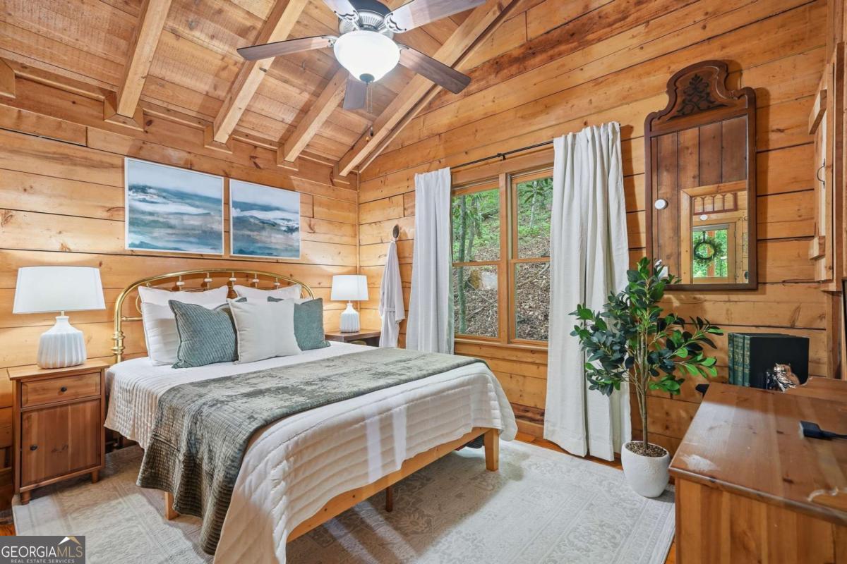 28 Briar Creek Road Ellijay GA 30540