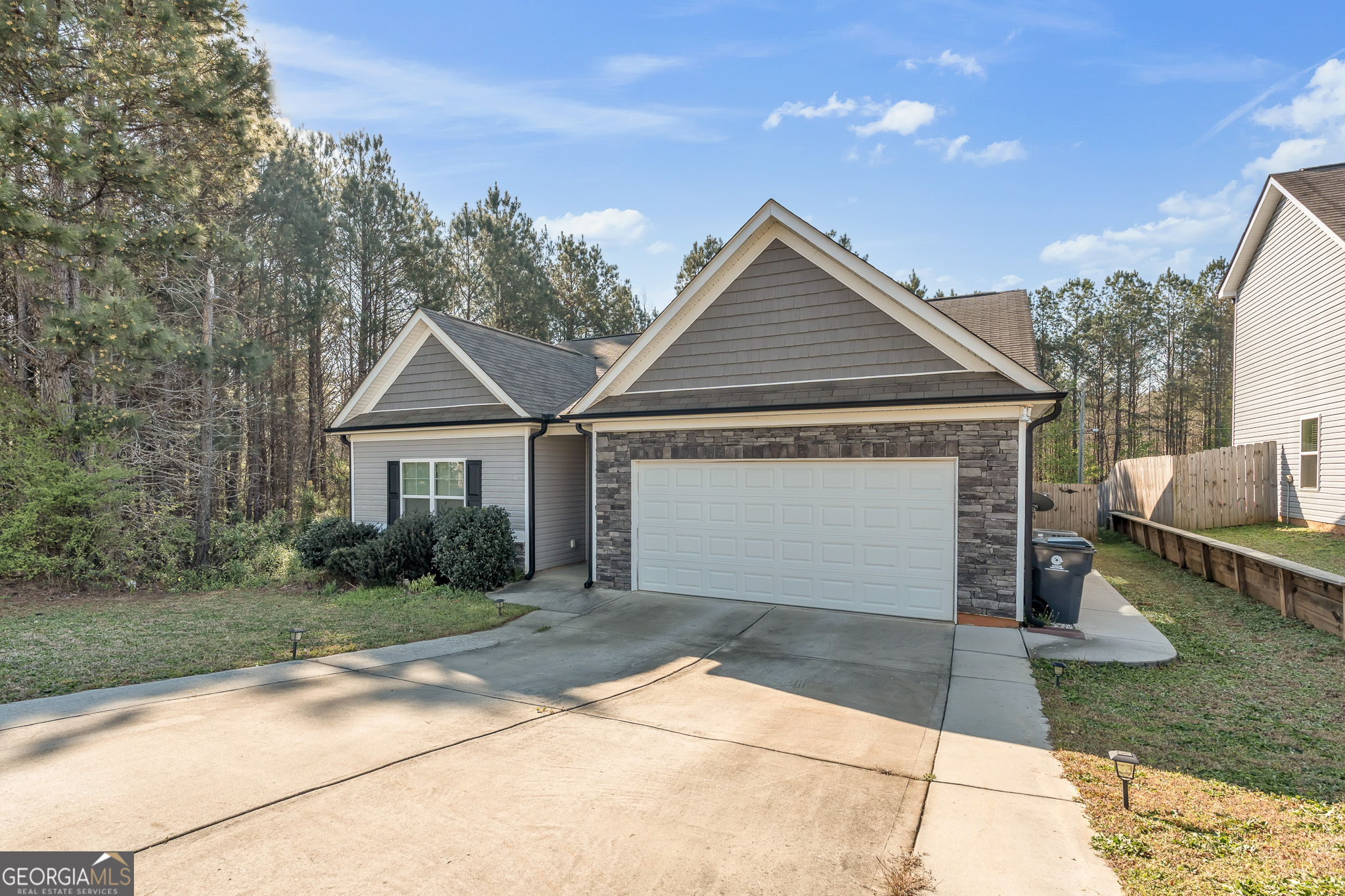 5 Hill Top Circle Grantville GA 30220