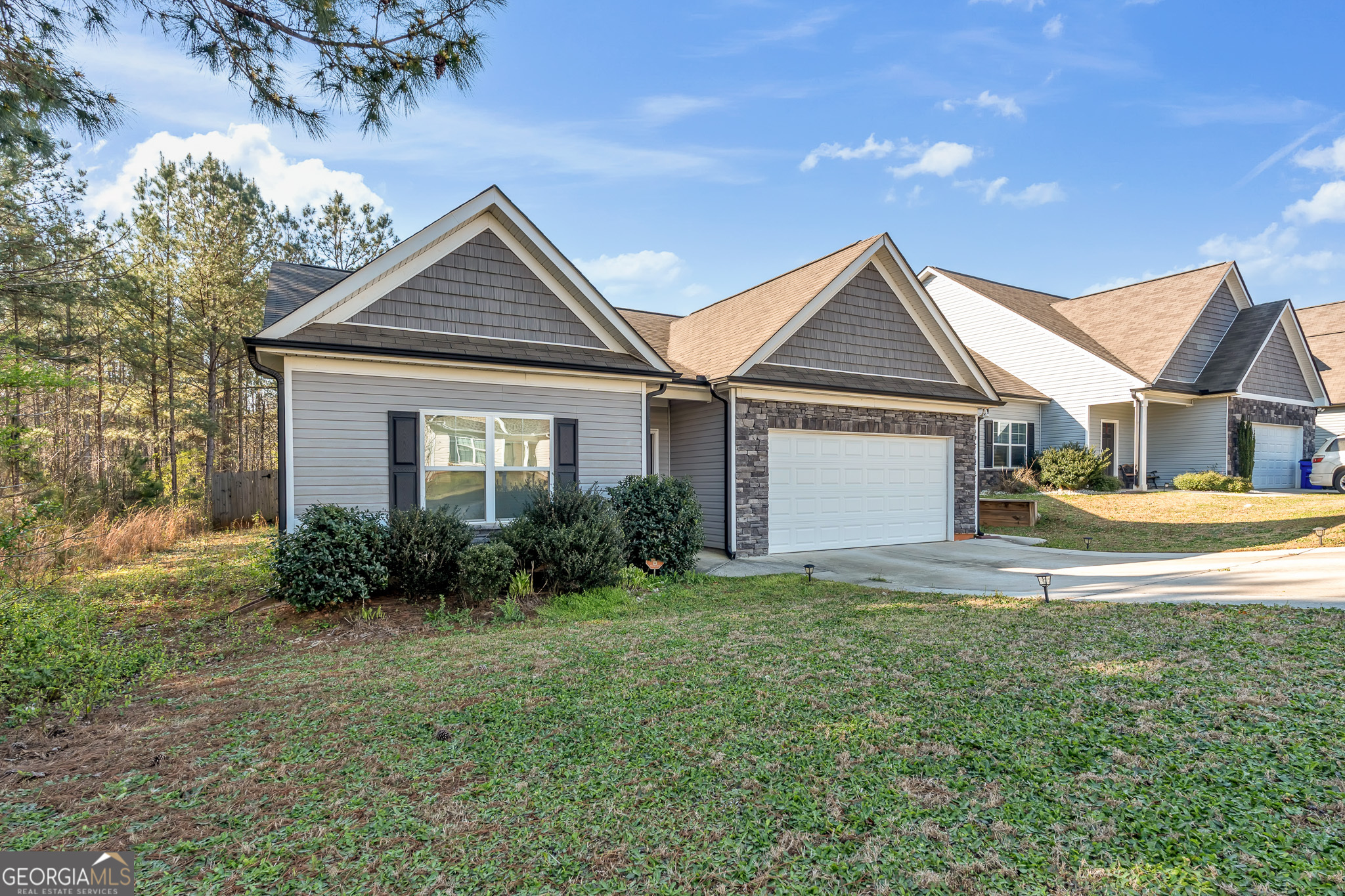 5 Hill Top Circle Grantville GA 30220